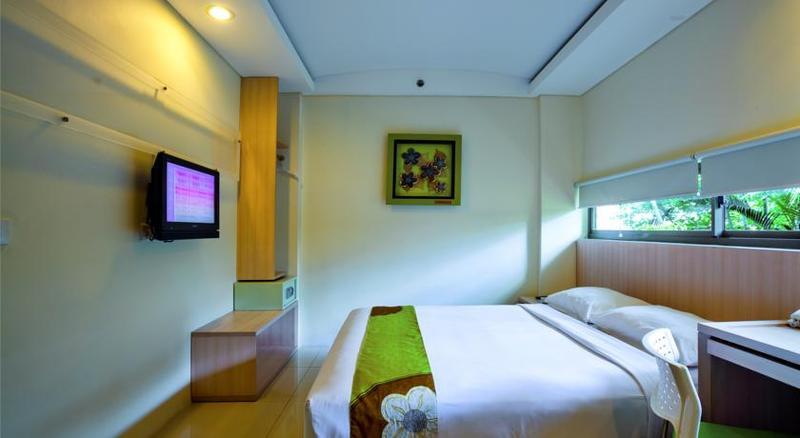Grandmas Plus Hotel Seminyak Exterior foto